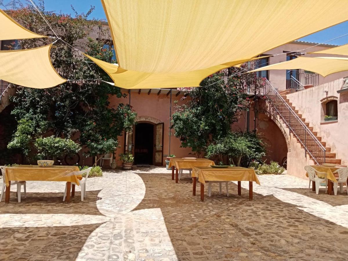 Agriturismo Case Tabarani Collesano Exteriér fotografie