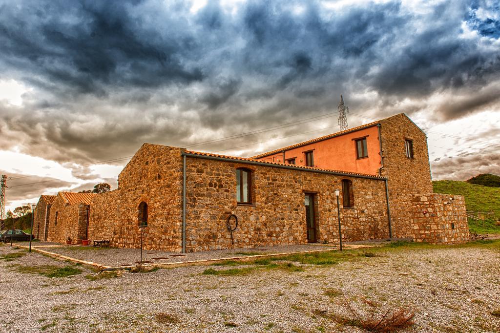 Agriturismo Case Tabarani Collesano Exteriér fotografie