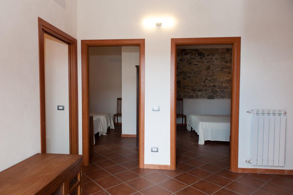 Agriturismo Case Tabarani Collesano Exteriér fotografie