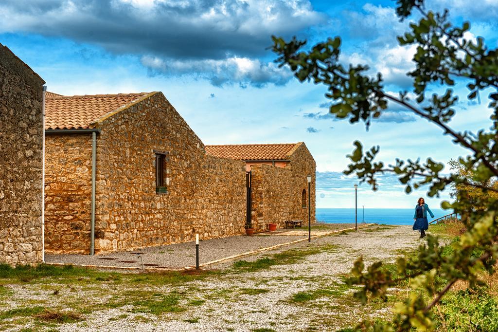 Agriturismo Case Tabarani Collesano Exteriér fotografie