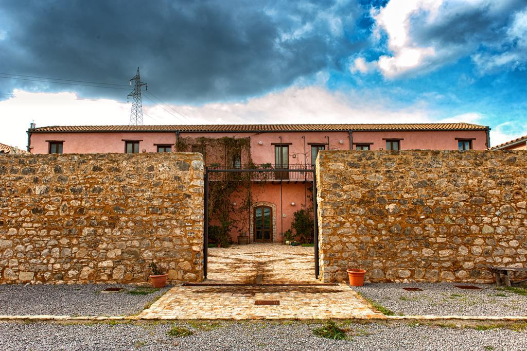 Agriturismo Case Tabarani Collesano Exteriér fotografie
