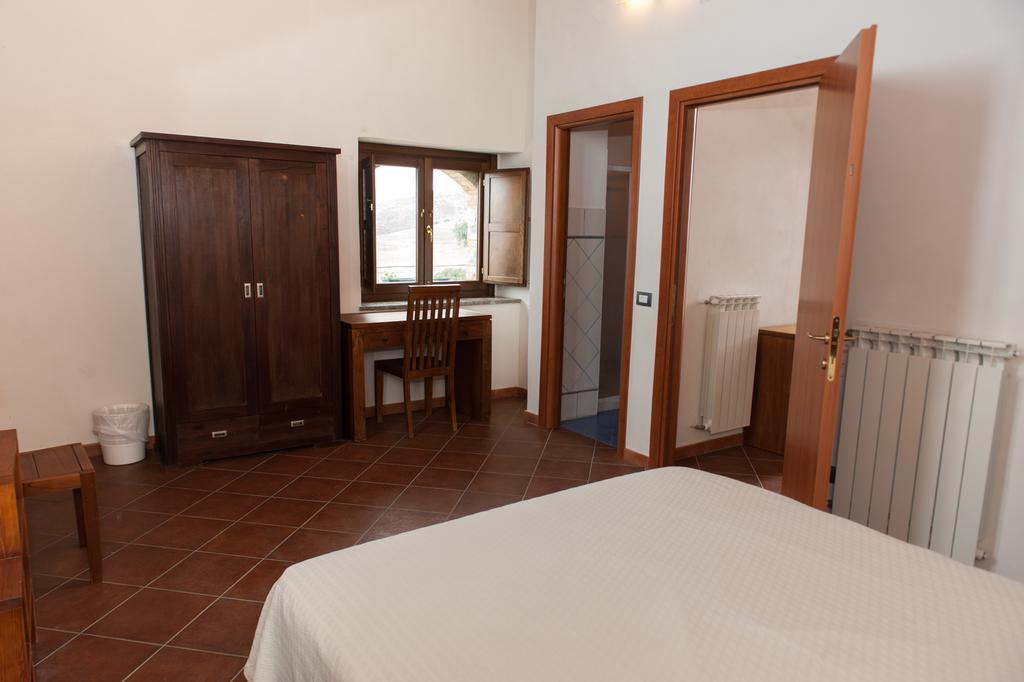 Agriturismo Case Tabarani Collesano Exteriér fotografie