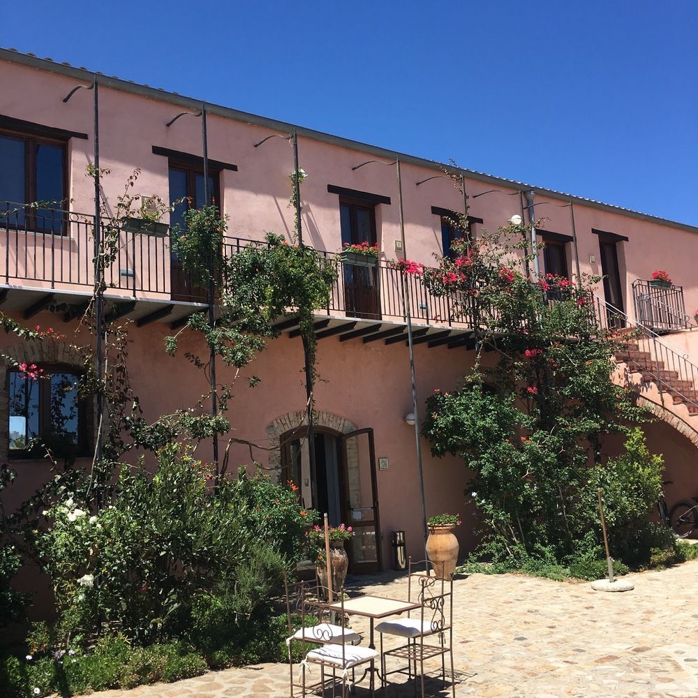 Agriturismo Case Tabarani Collesano Exteriér fotografie
