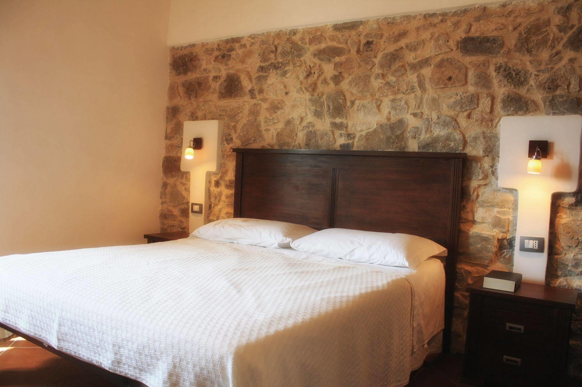 Agriturismo Case Tabarani Collesano Exteriér fotografie